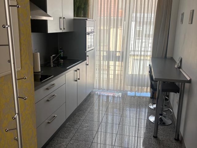 Stylish and bright apartment with Rhine view in South Cologne