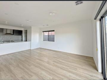 Stylish and Contemporary Home in Mt Atkinson in Truganina!