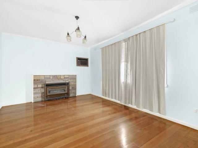 Stylish and Convenient Living in Central Preston!
