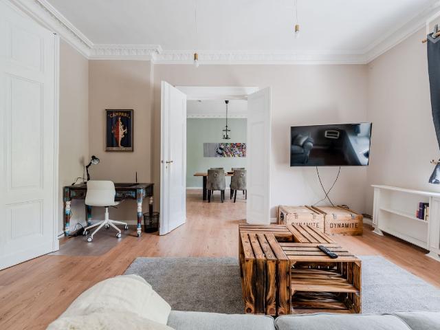 Stylish and cozy apartment in Kreuzberg, Berlin Amsterdam Apartments for Rent