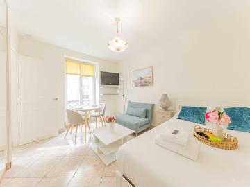 Stylish and Functional 22m² Apartment in the Heart of Paris' Most Upscale 7th Arrondissement