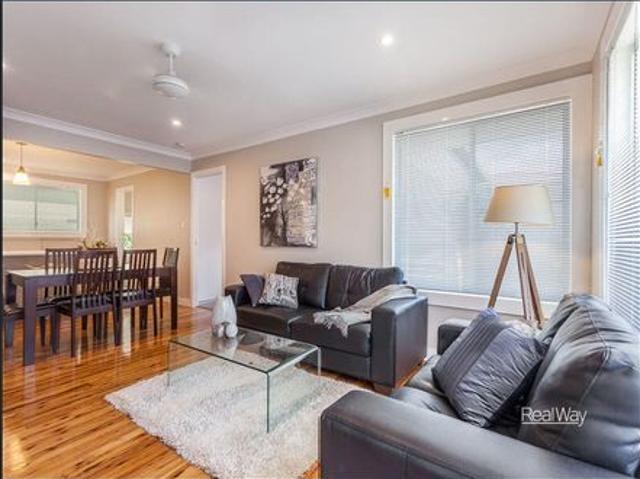 Stylish and Inviting Home in Centenary Heights