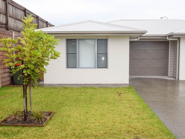 Stylish and Low Maintenance One Bedroom Home!