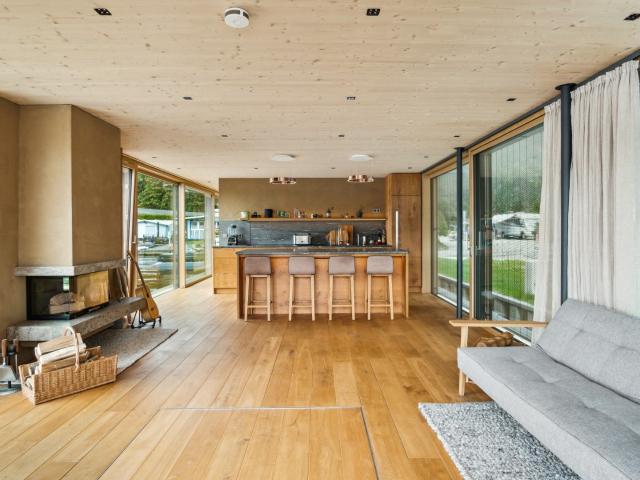 Stylish and luxurious Floating Home Houseboat with sauna in the centre of Potsdam