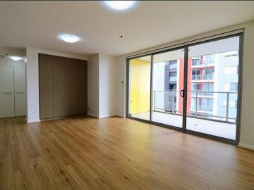 Stylish and Modern with Open Plan Living