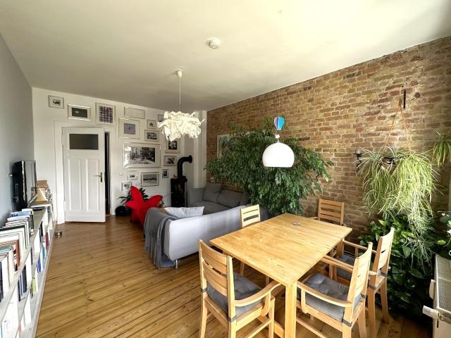 Stylish and Quiet Aapartment in Friedrichshain