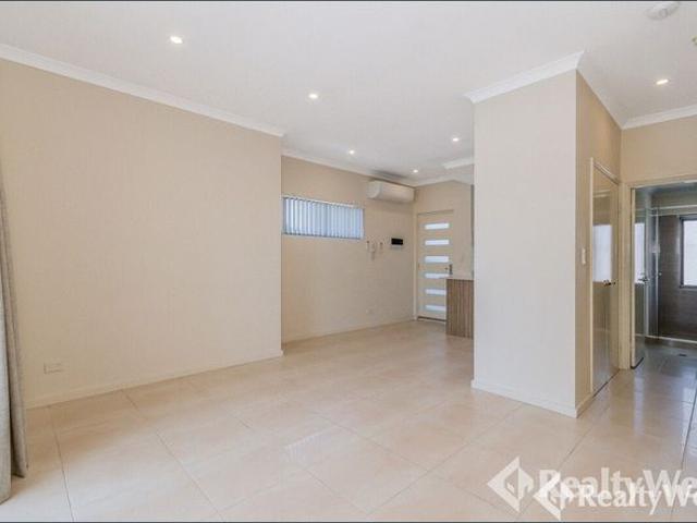 STYLISH AND SECURE. QUALITY 2 BEDROOM, 2 BATHROOM APARTMENT