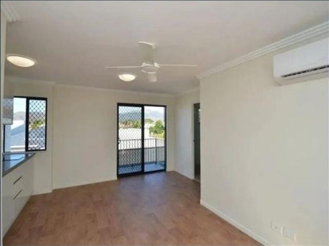 Stylish and Sophisticated Studio!