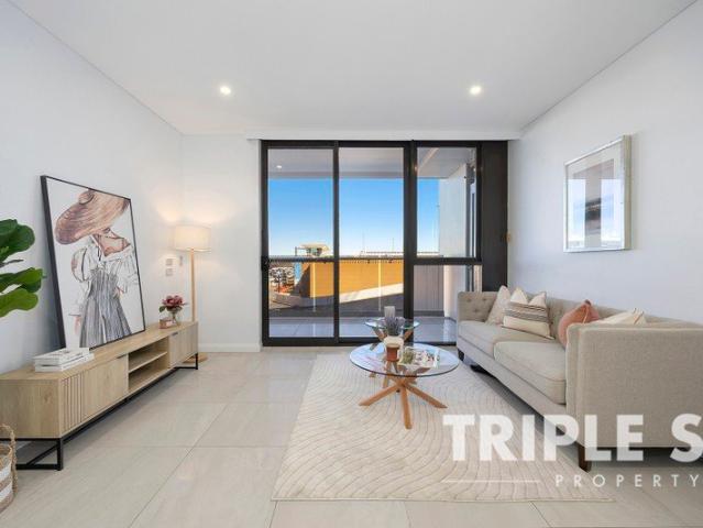 Stylish and Spacious | big Study room which can be a third bedroom | 153sqm in Total