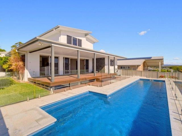 Stylish and Spacious in Cape Hawke Estate!
