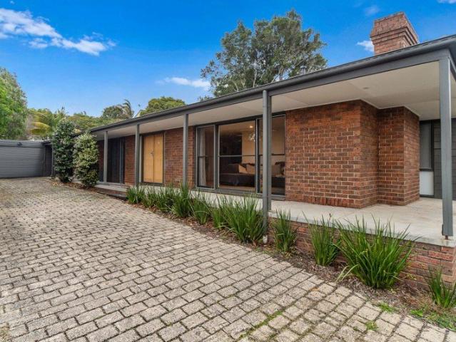 Stylish and Spacious: Modern Living in Frankston High School Zone