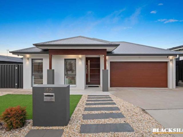 Stylish And Sunlit Four Bedroom Family Home