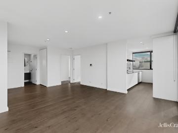 Stylish Apartment with a Expansive Wrap Around Balcony & Uninterrupted Views