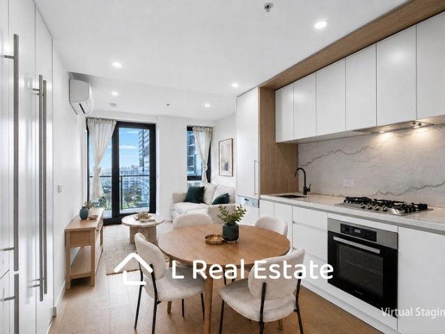 Stylish Apartment with Balcony & Gym at Box Hill Hub