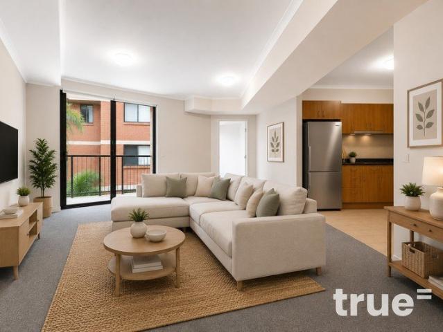 SIMPLE LIVING IN CONVENIENT LOCATION