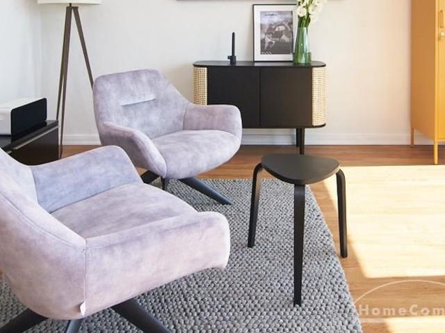 Stylish apartment with loggia and skyline view in Hamburg Eimsbüttel