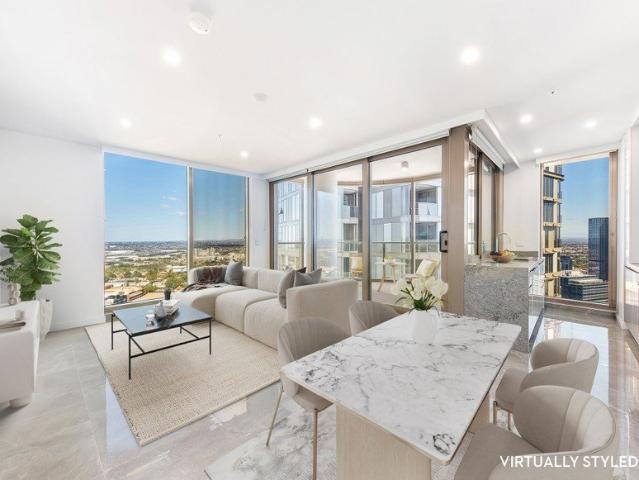 Stylish apartment with panoramic outlook and unique potential