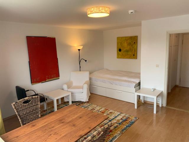 Stylish apartment with perfect transport connections, Munchen Amsterdam Apartments for Rent