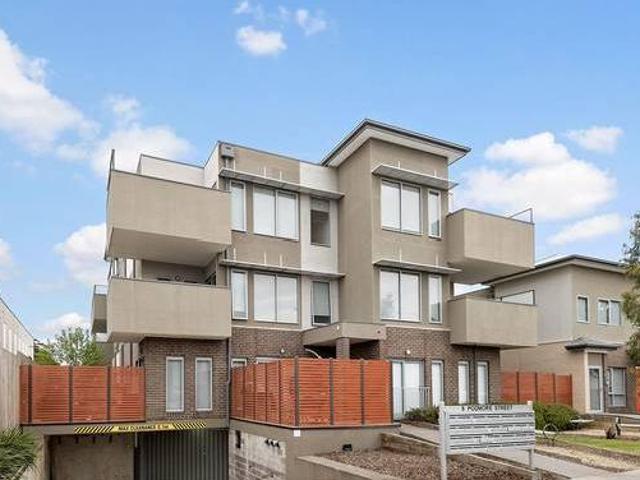 Stylish Apartment Great Investment