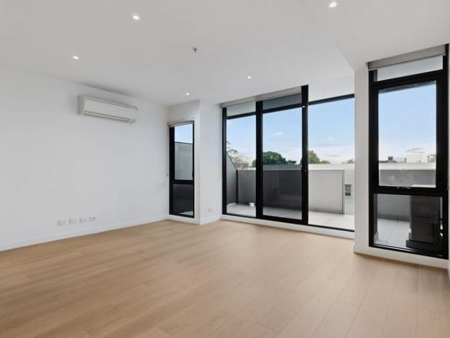 Stylish Apartment in the Heart of Bay Street
