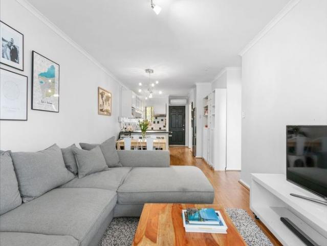 Stylish Apartment in the Heart of East Victoria Park