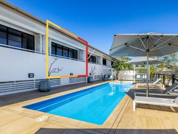 STYLISH APARTMENT IN THE HEART OF TOWN NEW ENSUITE