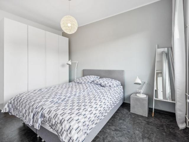 Stylish Apartment in the Heart of the Rü, Essen Amsterdam Apartments for Rent