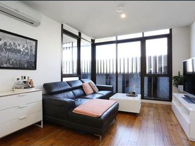 Stylish apartment in vibrant Brunswick East