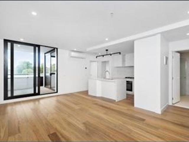Stylish Apartment in a Prime Mont Albert Location!