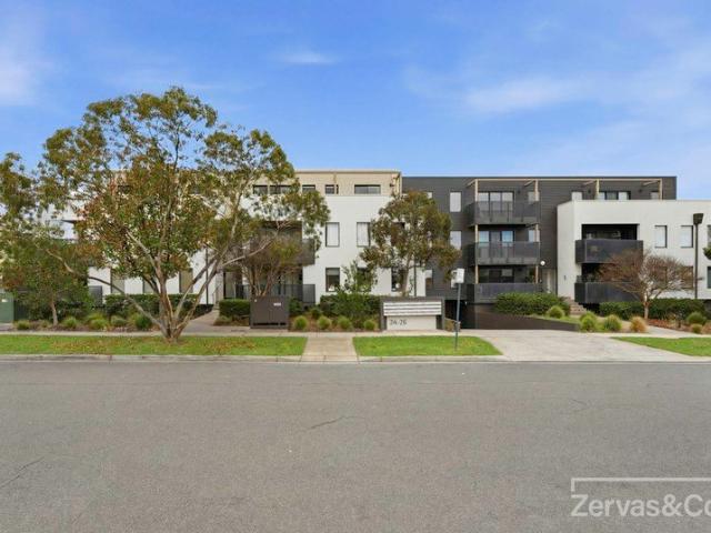 Stylish Apartment in a Prime Clayton Location