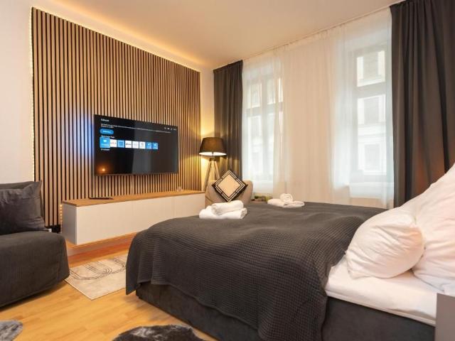 Stylish Apartment in a Prime Location: Ideal for Professionals, Business Travelers or Leisure Guests