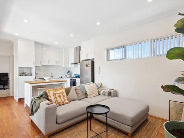 Stylish Apartment in a Prime Location!