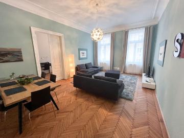 Stylish apartment in Josefstadt with AC