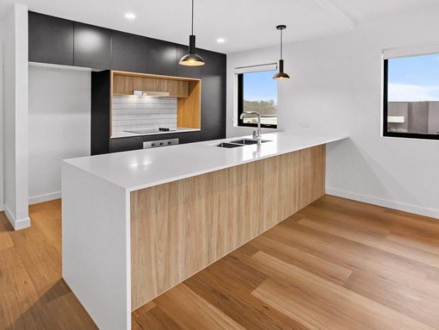 Stylish Apartment in Prime Sippy Downs Location!