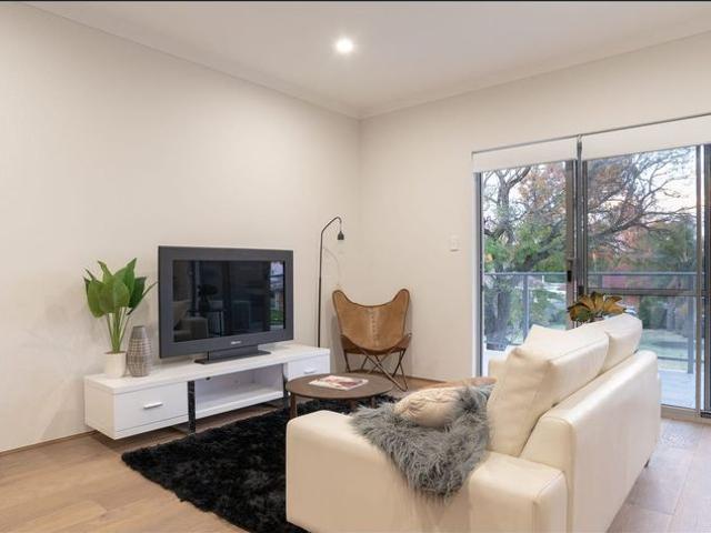Stylish Apartment Living in Cloverdale