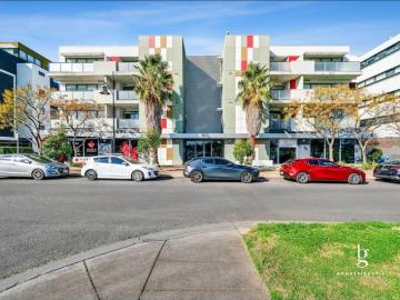 Stylish Apartment Living in the Heart of Edgewater