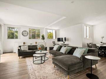Stylish Apartment Living Just Moments from Peakhurst Park