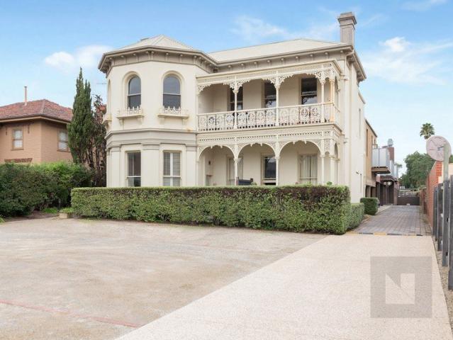 Stylish Apartment Living Meets Unbeatable Convenience