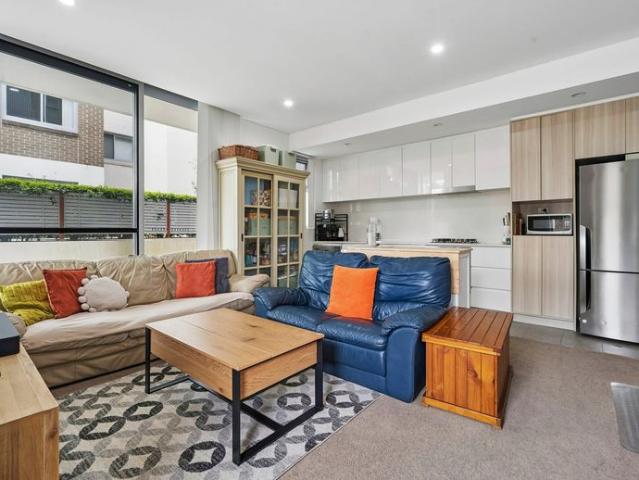 Stylish Apartment Living with Wrap Around Courtyard