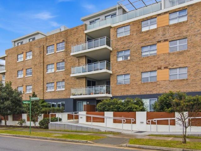 Stylish Apartment Living with a Dedicated Study Nook in the Heart of North Kellyville