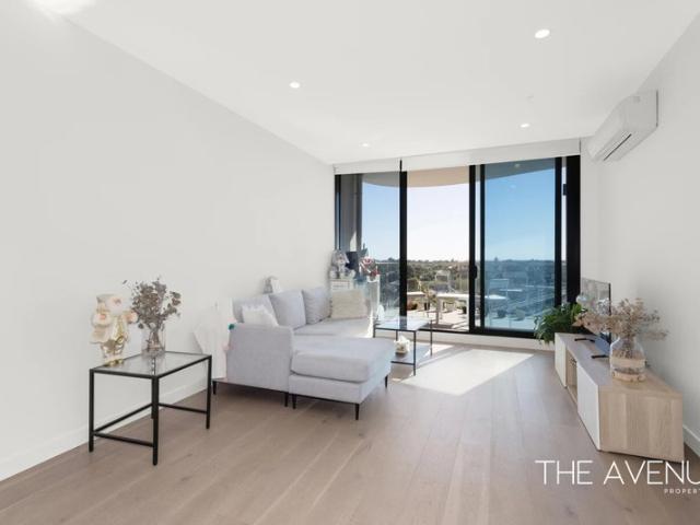 Stylish Apartment Living with Exceptional Convenience