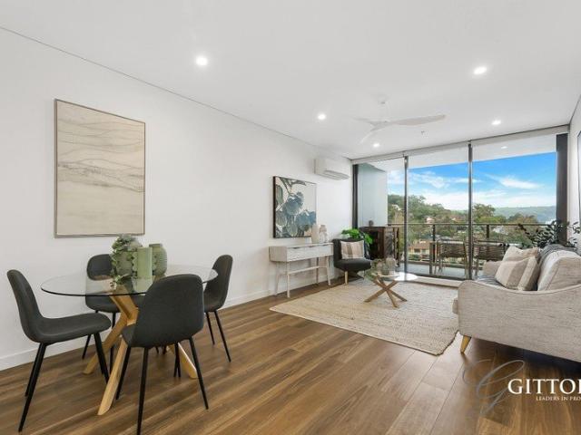 Stylish Apartment & Moments from CBD