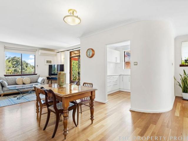 Stylish Apartment offered Partly Furnished