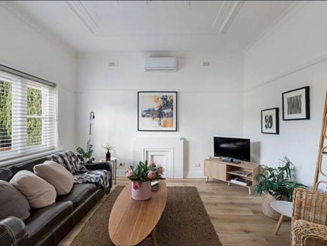 Stylish Art Deco Home in a Prime Northcote Location
