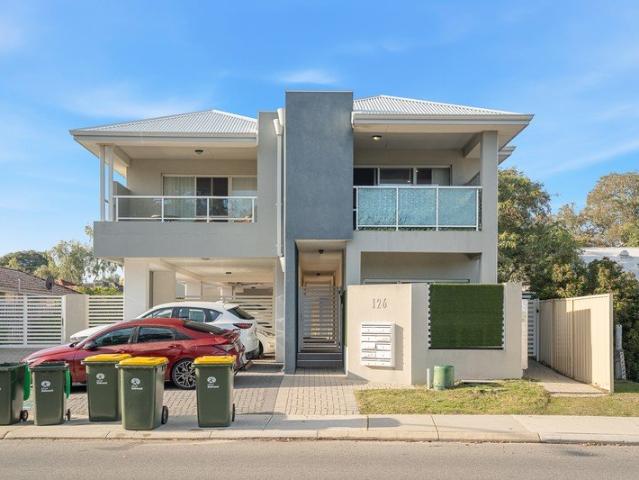 Stylish Ascot Living in a Premium Riverside Location