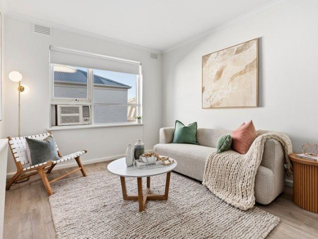 Stylish Bayside Living in the Heart of Middle Park