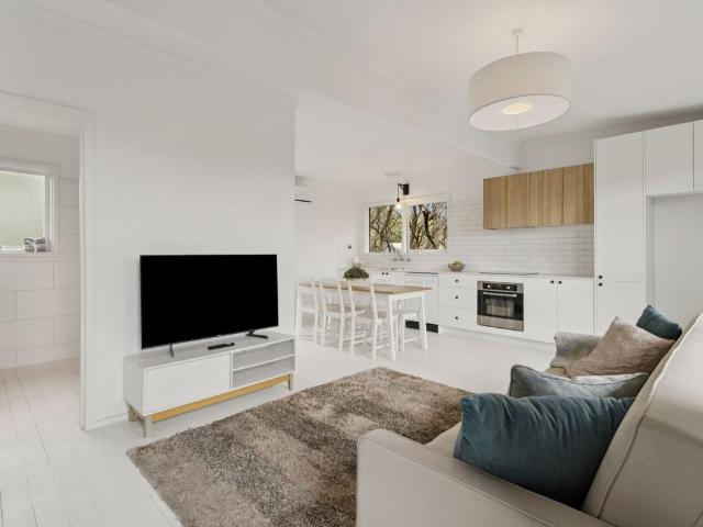 Stylish Beach House Escape
