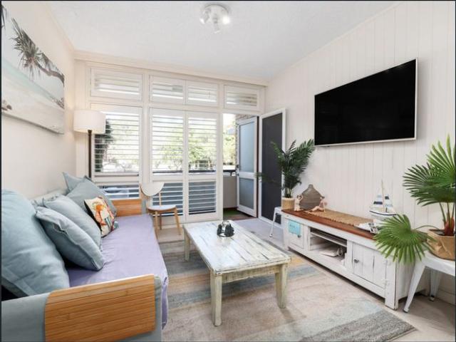 Stylish Beachside Apartment