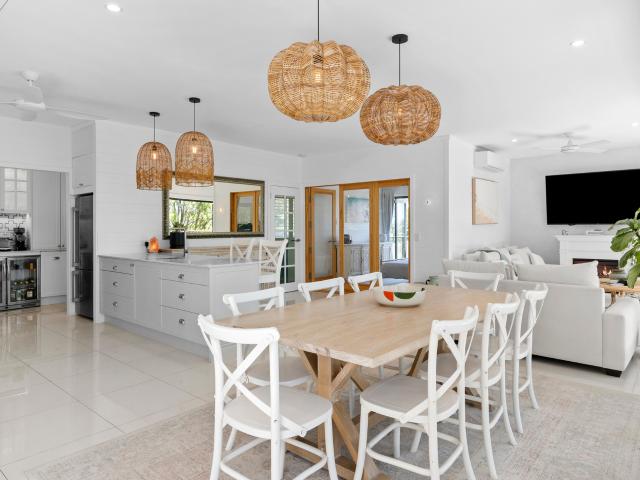 Stylish beachside apartment with incredible views motivated sellers