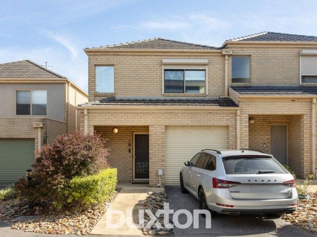 Stylish Beachside Living in the Heart of Carrum